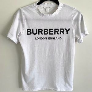*GREAT CONDITION* Burberry Logo Tshirt